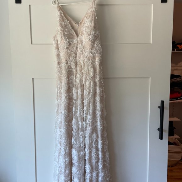 BHLDN Wedding Dress - Picture 3 of 8